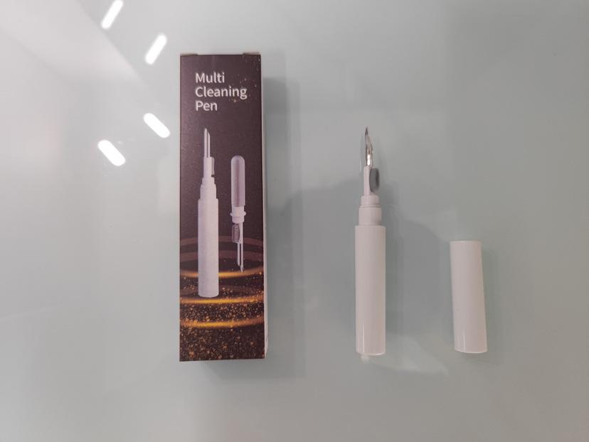 

Комплект для чистки ноутбука, наушников, мобильного телефона, клавиатуры и камеры 2-го поколения