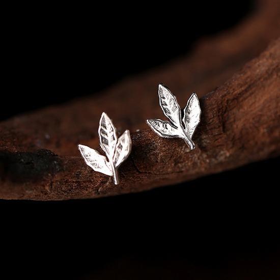 

Серьги Anenjery в форме геометрических листьев для женщин, винт, гвоздь, уникальный, простой, высококачественный, универсальный, ювелирный подарок белый