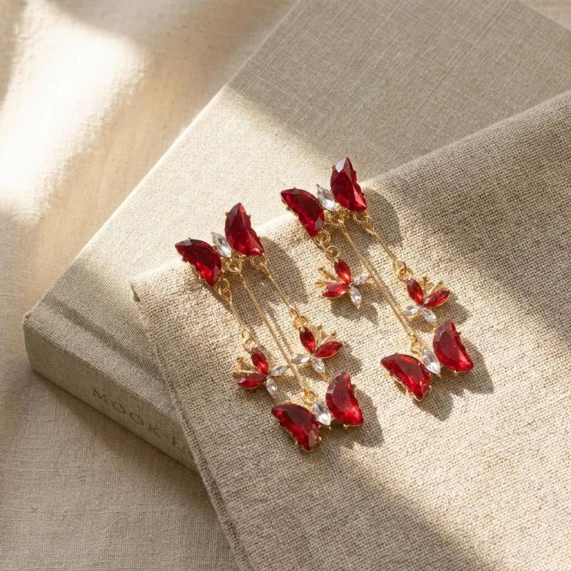

Fashion Zircon Long Tassel Earrings For Women Elegant Sparkling Zircon Pendant Earrings Girls Party Wedding Statement Jewelry красный