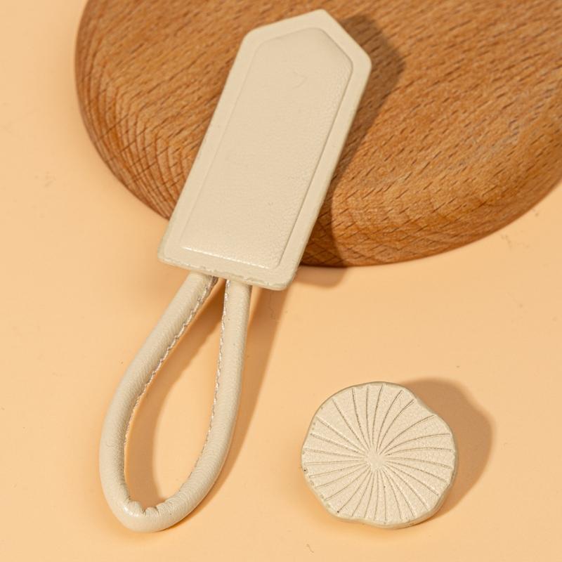 3pack PU Leather Horn Buckles Toggle Button Fasteners Handmade Sewing Buttons for Modern Clothing Enhancements