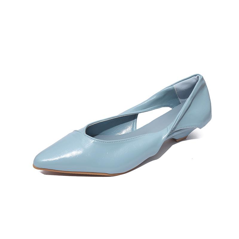 European Station Women's Shoes 2025 Spring New Oil Wax Leather Fashion Hollow Cat Heel Shoes Women's Pointed Comfortable Low Heel Single Shoes