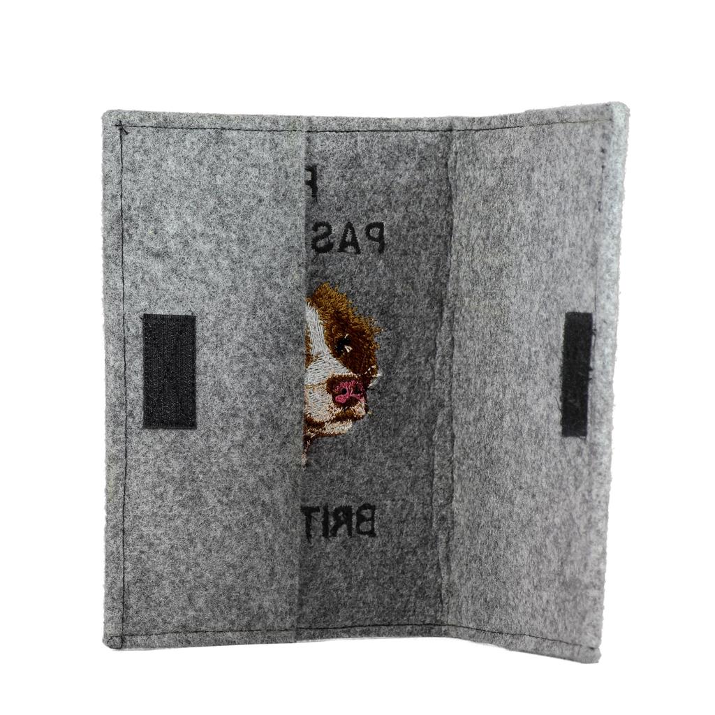 Brittany Spaniel, Brittany Wiegref - Dog passport case, document case, gift for the traveller from the Art-Dog brand