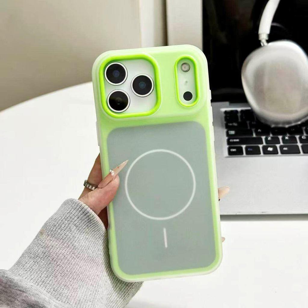 iPhone 17 Pro Max Two-Color Magnetic Jelly Case for Apple 16 Model