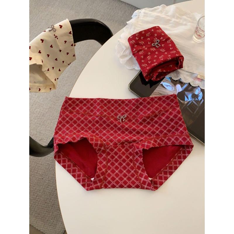 Ladies Spring and Autumn New Cotton Antibacterial Crotch Extended Crotch Red Benming Year Flat Angle Briefs
