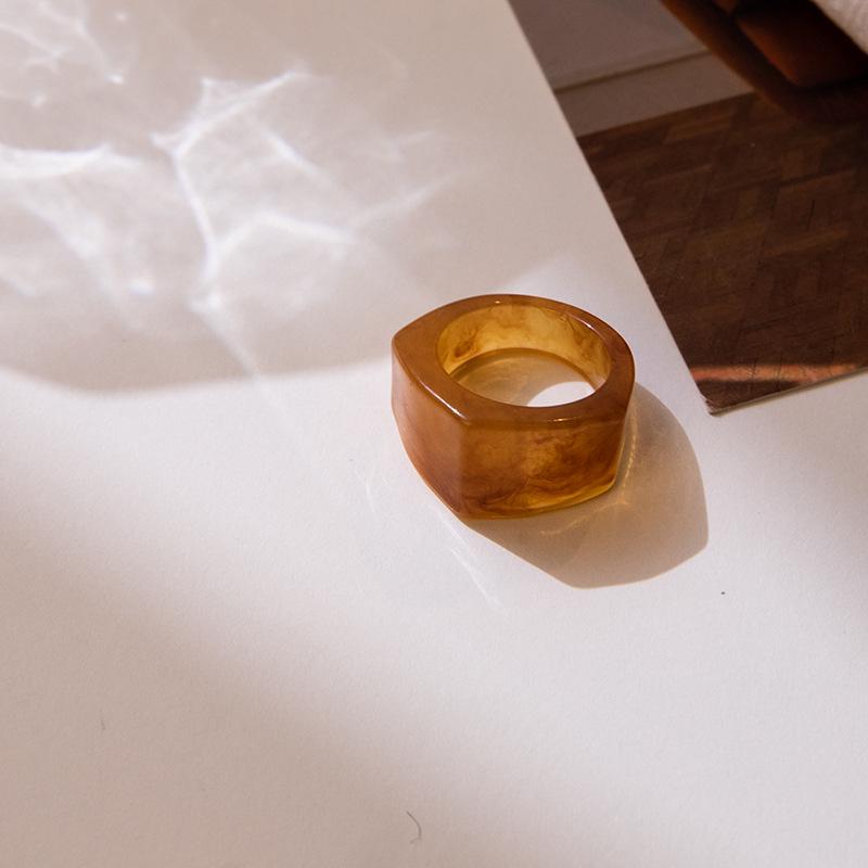 Sada prstenů z pryskyřice a acetátu v mixu barev, kulatý a čtvercový, pro ženy