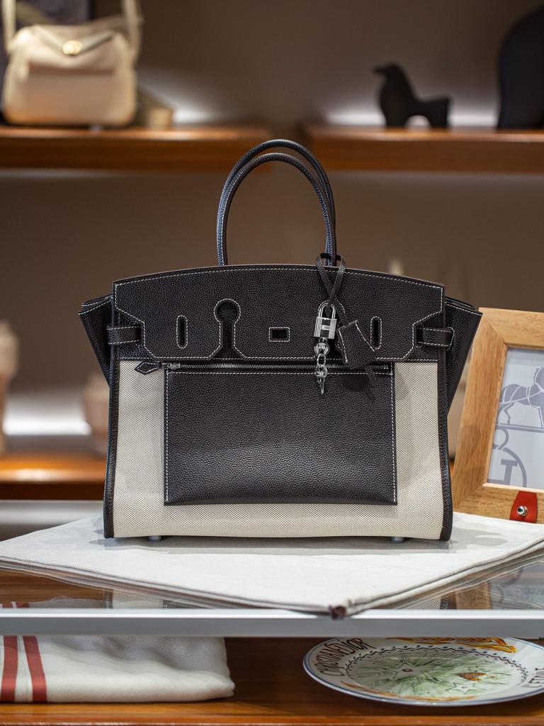 A Ienvers Reverse Metal Bag Large Capacity Handbag Genuine Leather Matching Womens Bag