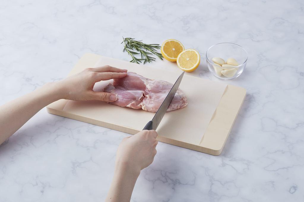 Freely Cuttable Cutting Board Sheet Refill Color and Odor Easily Cut To the Size You Need X 800cm Disposable Cutting Board Sheet for Outdoors and R(R)
