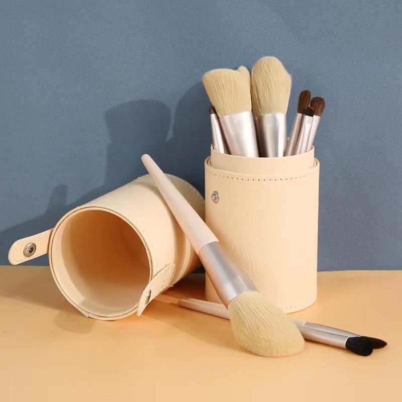 Morandi 12-teiliges Make-up-Pinselset mit weichen Tierhaaren zum Konturieren, für Lidschatten, losen Puder, Rouge und Concealer.