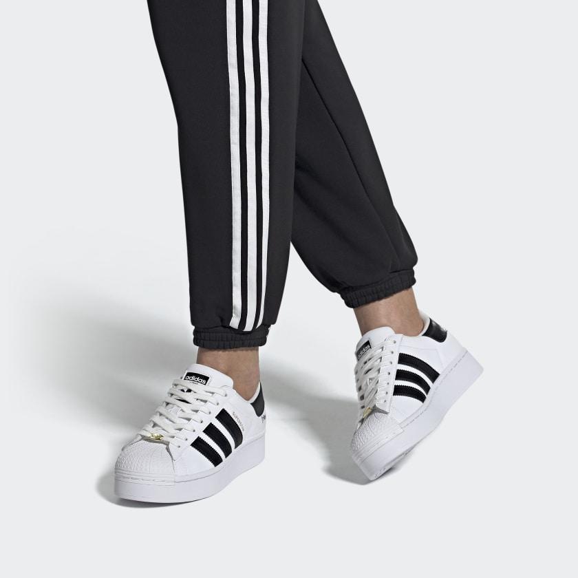 Adidas Originals Superstar Bold Casual Low-Top Sneakers Women Sneakers White Black FY0406