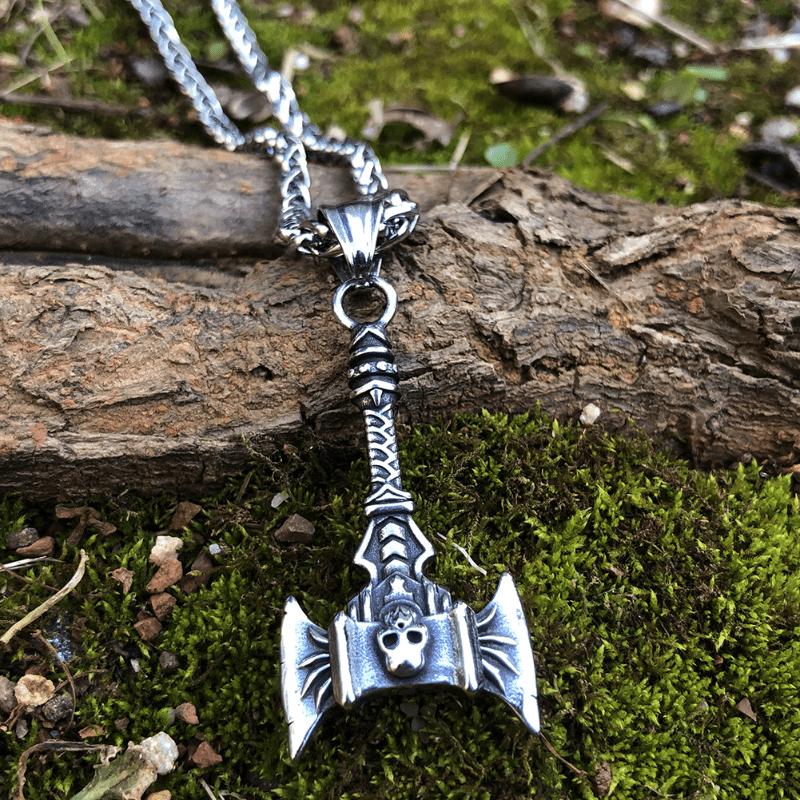 High Quality Men s Viking Vintage Necklace with Double Sided Skull and Double Axe Trend Men s Jewelry Necklace Gift pendant necklace