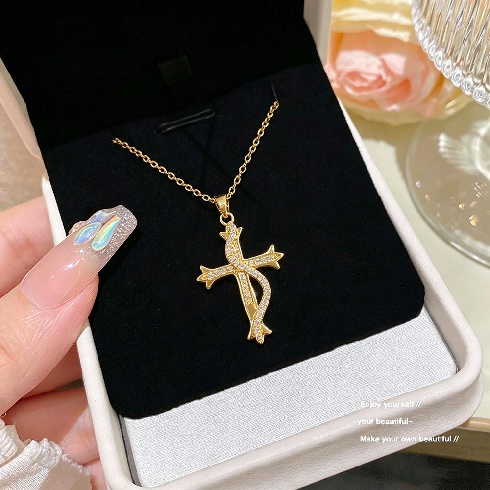 High-End Snake-Wrapped Cross Necklace for Women - Lightweight, Luxurious, Versatile Clavicle Chain Jewelry with Unique Style
