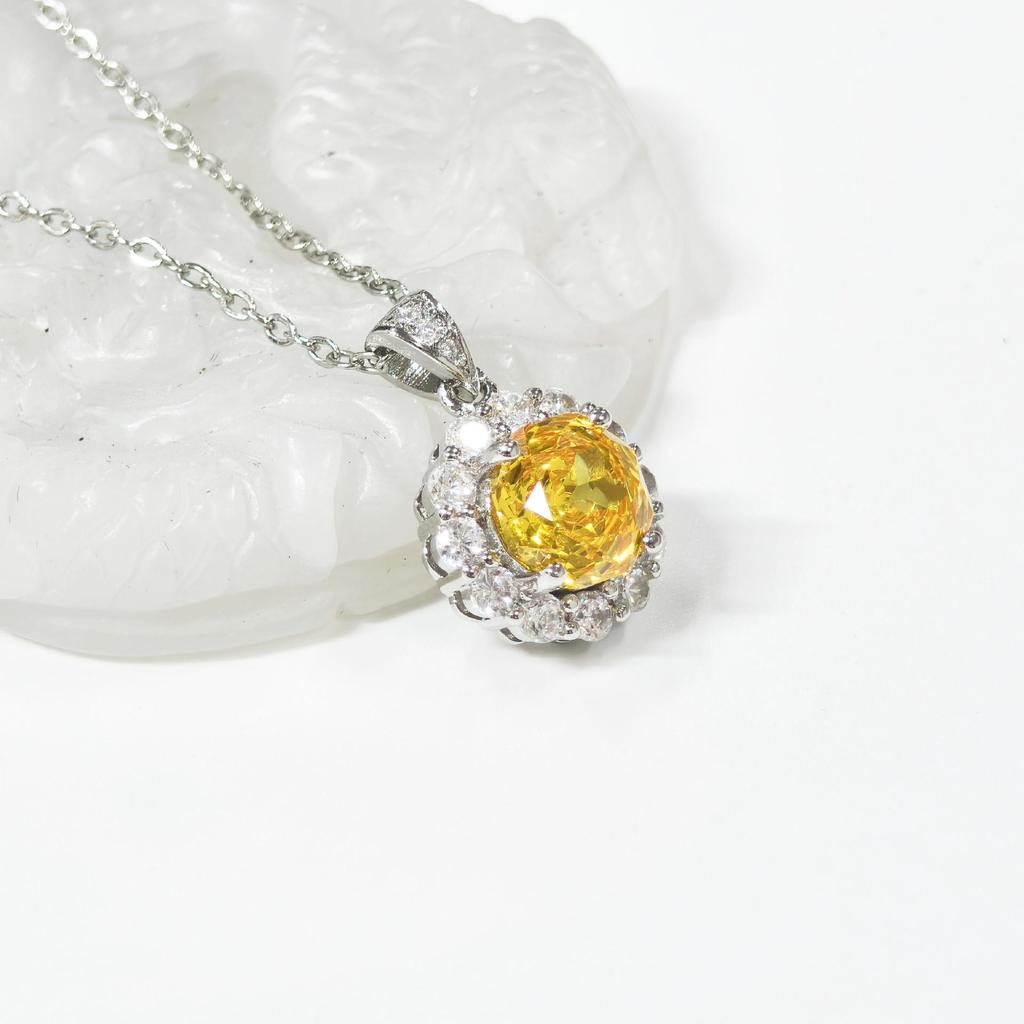 Gusen Exquisite High-Carbon Diamond & Yellow Zircon Ring and Earring Set