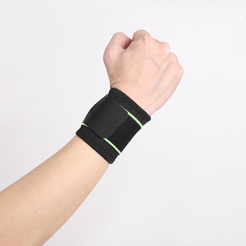 Elastic Sports Compression Wrist Brace for Weightlifting, Fitness, and Tennis - Anti-Sprain Wrist Guard and Protector.