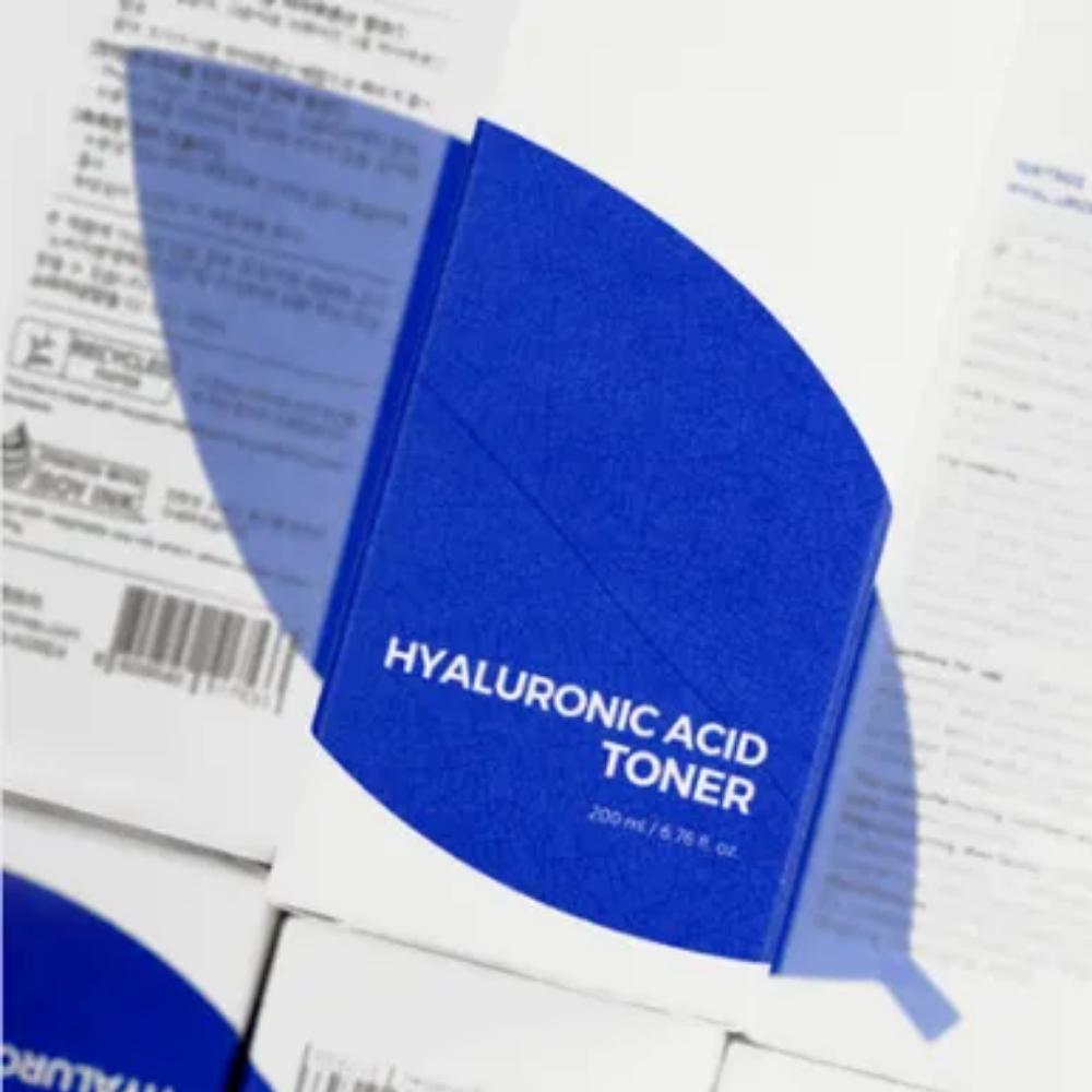 Isntree Hyaluronic Acid Toner 200ml / KOREA COSMETIC
