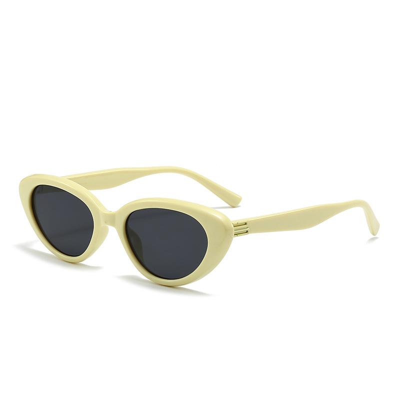 YX small frame cat's eye black super sunglasses women's new retro glasses repairing and showing white sunglasses women's OZ
