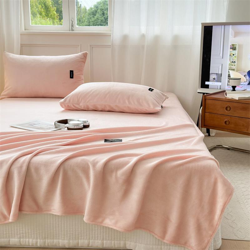 3pcs Solid Color Milk Velvet Bed Sheet Set Autumn Winter Warm Pink Bedding with 2 Pillowcases Soft and Skin-friendly Bed Cover