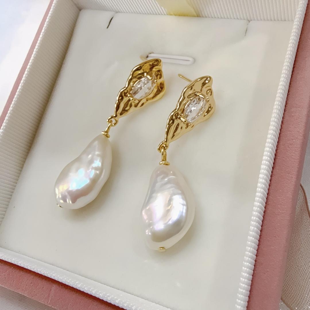 Неправильные барочные серьги из натурального пресноводного жемчуга Серьги Элегантная мода Индивидуальность Серьги Spice Girl Серебряная игла Циркон silver needle/zircon inlay