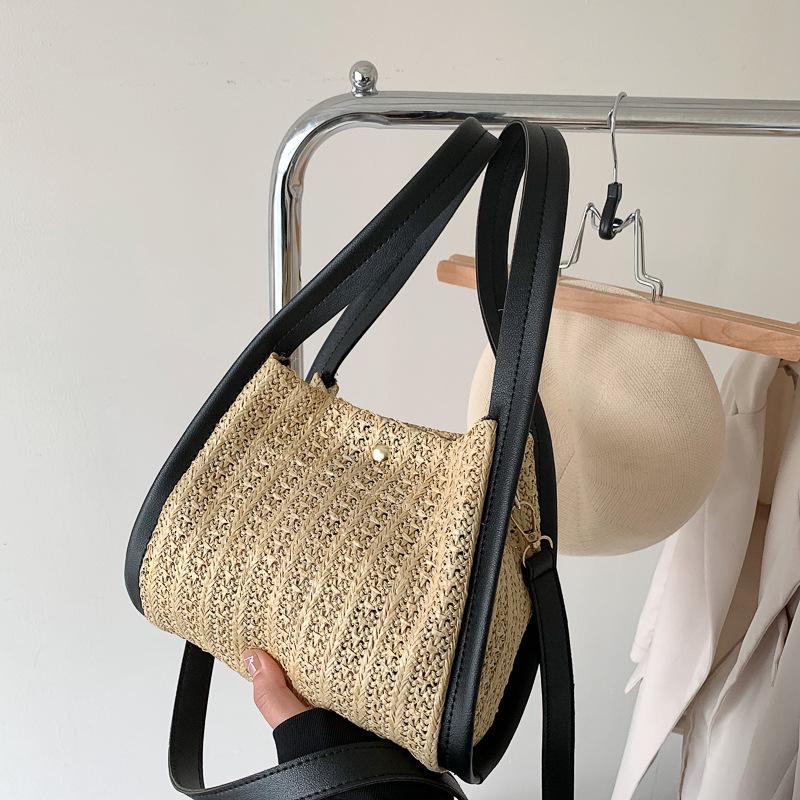 Mori Versatile Casual Shoulder Woven Women's Bag 2025 Large-capacity Underarm Commuter Portable Straw Tote Bag