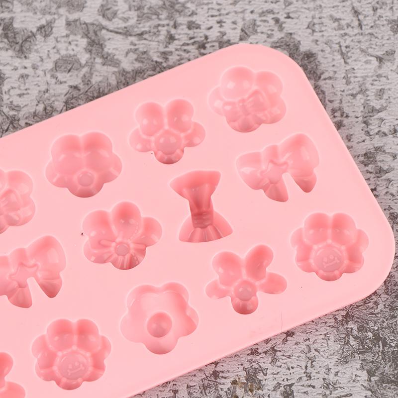 1Pc 18Cavities Flower Bow Tie Silicone Mold Diy Pudding Ice Baking Tools Biscuit Pastry Dessert Fondant Candle Cake Mold