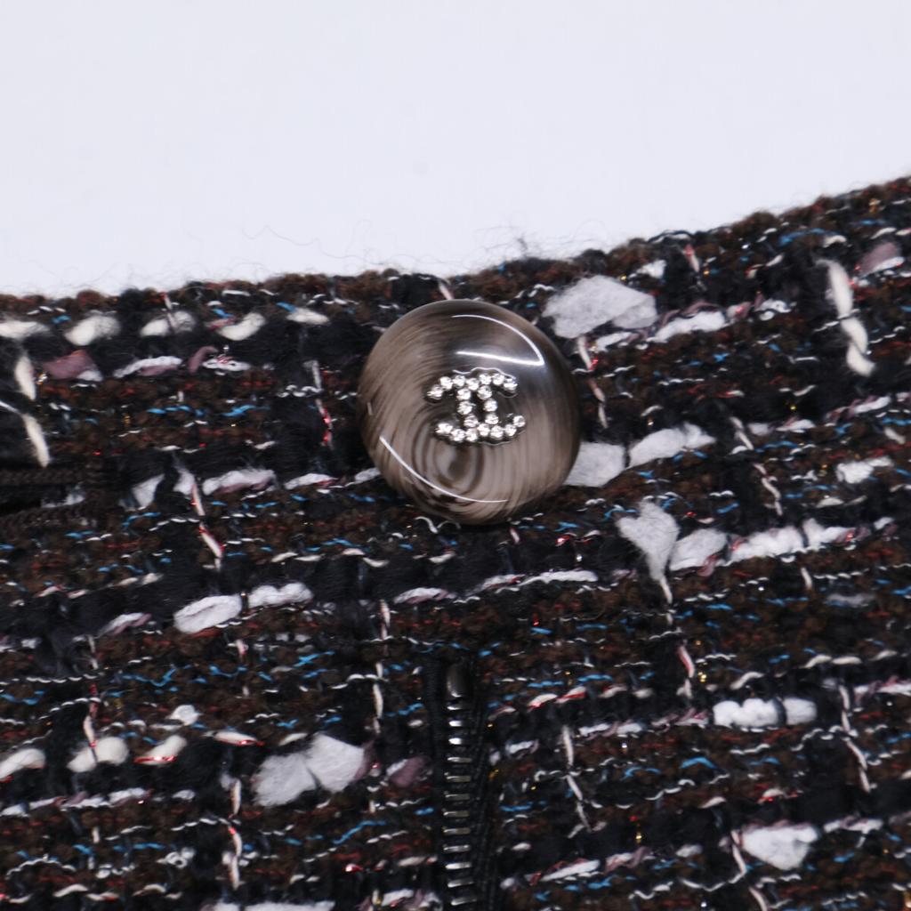 Chanel Excellent Condition, Genuine Japanese Domestic Product P77734V69419, Rhinestone COCO Button Tweed Wide-leg Shorts Bottoms 36 Dark brownUsed