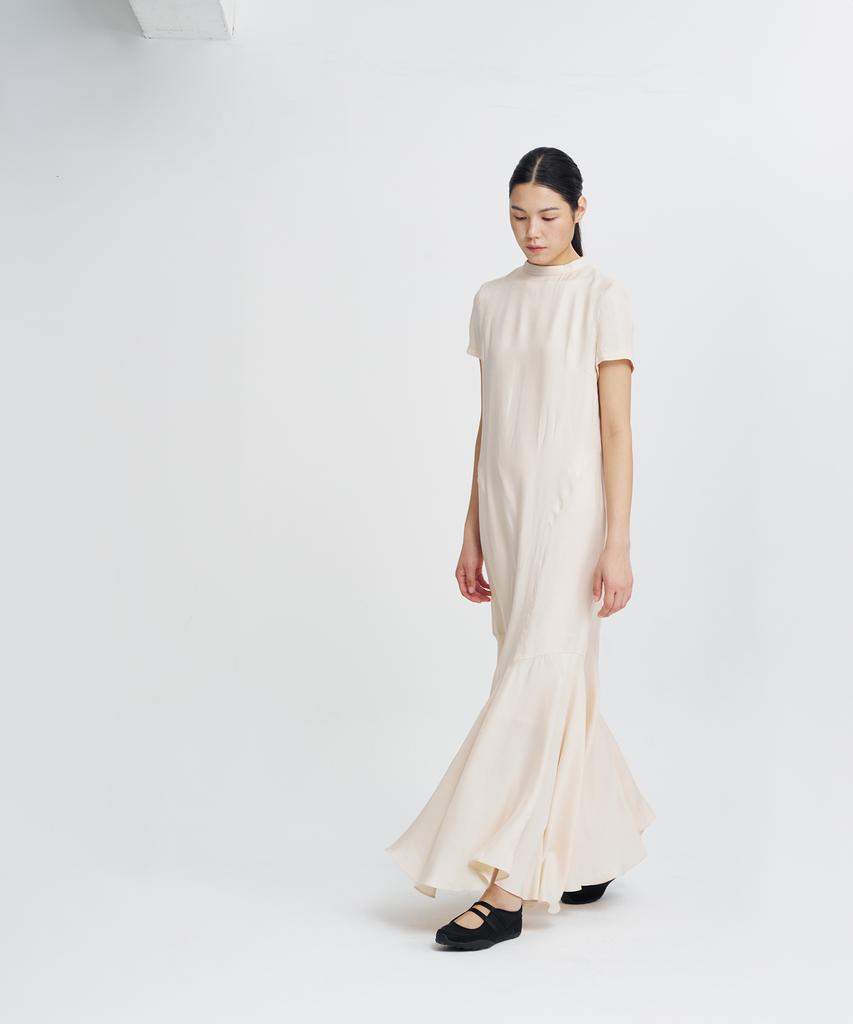 Haipeogeullipeu Ripple Maxi Dress
