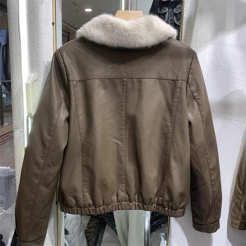 Women's European-Style PU Leather Jacket, Fleece-Lined with Big Fur Collar, Petite Size, Short Top for Autumn/Winter 2025