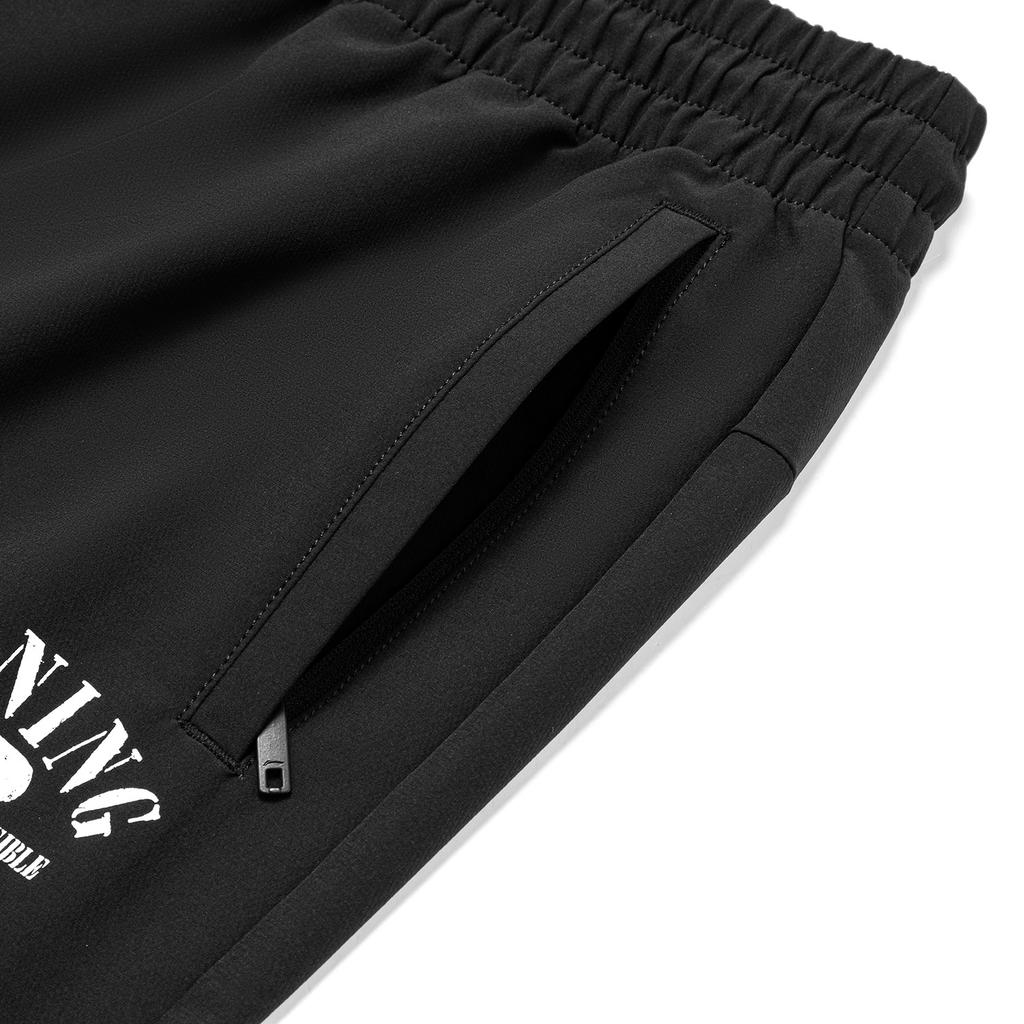 Li-Ning Sports Lifestyle Series Letter Logo Printed Tapered Woven Knit Joggers Men Joggers Black AYKU609-3
