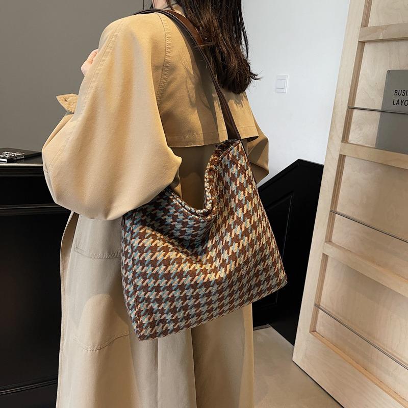 Autumn and Winter Fashion Plaid Tote Bag Women's New High-end Sense Large-capacity Shoulder Bag Commuter Bag