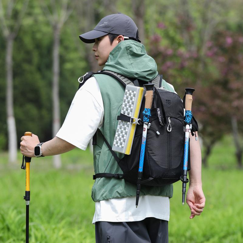 Schoolbag1011 New Outdoor Large-capacity Mountaineering Bag High-value Backpack Lightweight Travel Hiking Backpack