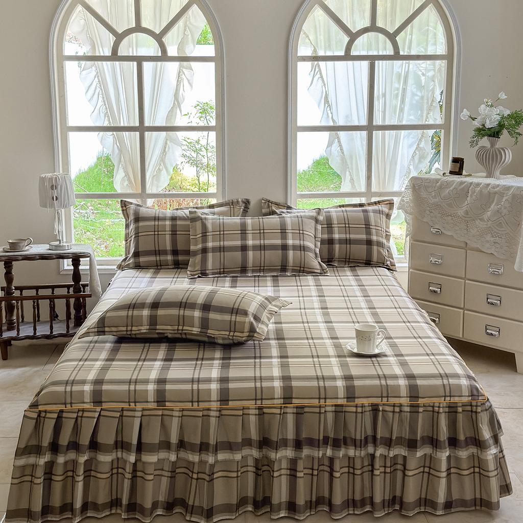 Comfortable, Relaxing, Breathable, Skin-friendly Three-piece Set: One Bed Skirt + Two Pillowcases (without Pillow Core)