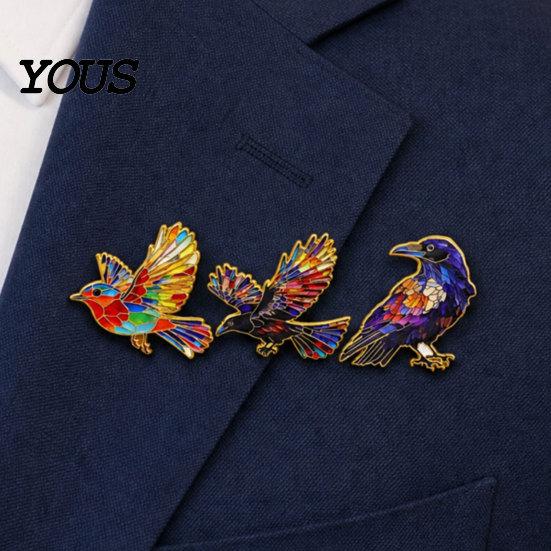 Hat Decoration Pin Brooch with Safety Buckle, Enamel Painting Flying Bird Design Lapel Crow And Pin, Zinc Alloy Metal Base Badge for Coats Shirts
