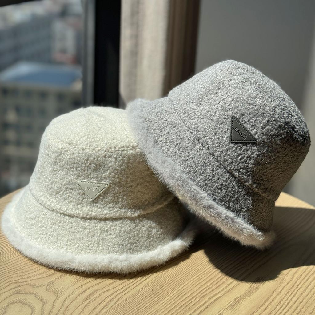 New Plush Fisherman Hat Triangle Mark Autumn and Winter Ins Versatile Warm Basin Hat Women's Lamb Velvet Ear Protection Bucket Hat