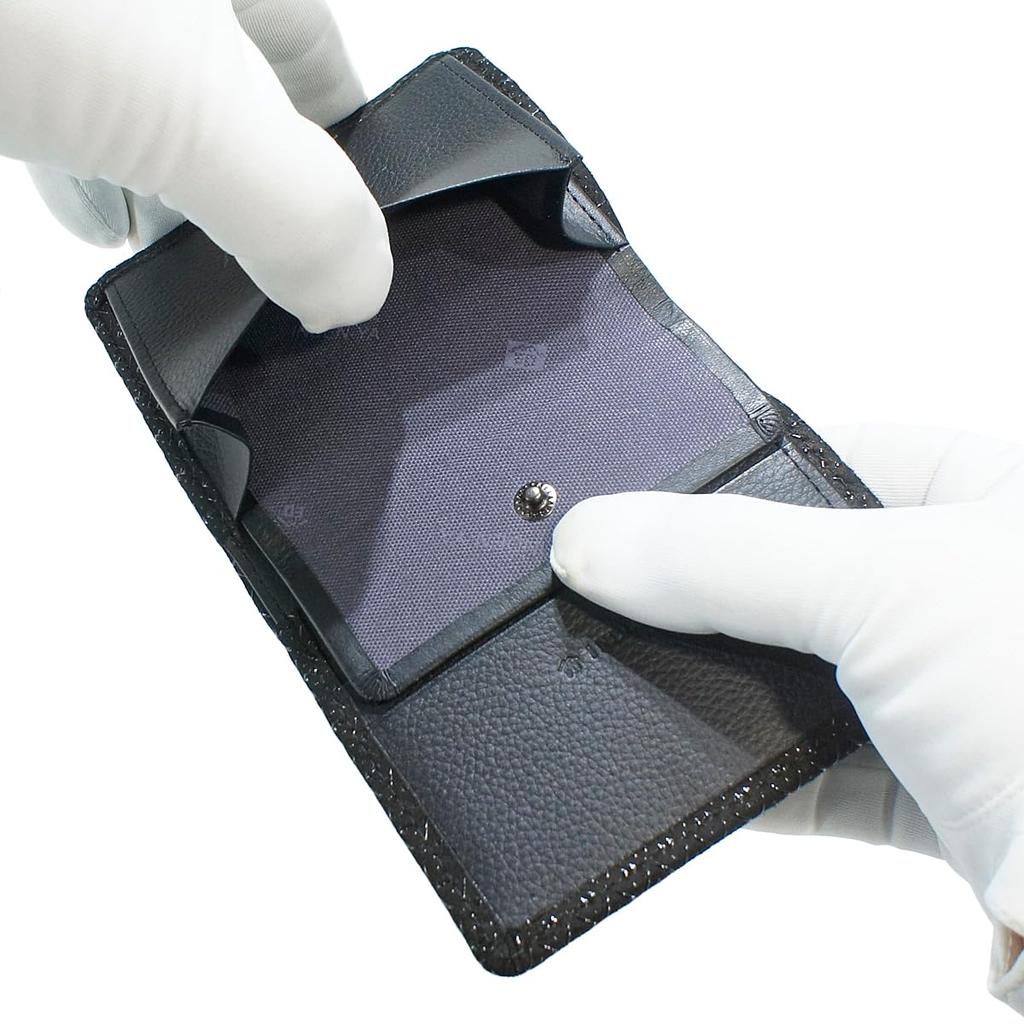Inden Bifold Billfold Black with Black Gourd [Inden-ya] Wallet, Z, Thin, Deerskin, Lacquer, Pattern, 2013-01-007