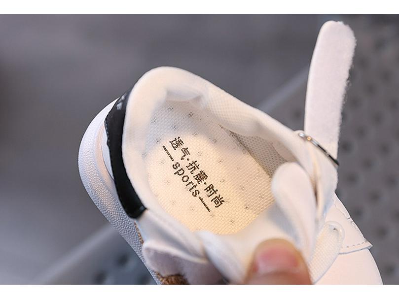 2025 Wiosna & Jesień Kreskówkowe Sneakersy z Miękką Podeszwą dla Chłopców i Dziewczynek - Białe Pasujące do Wszystkiego Buty Sportowe dla Maluchów i Niemowląt