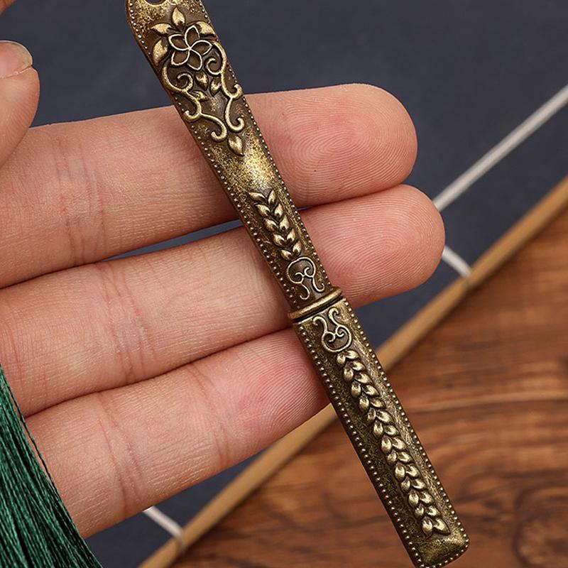 Sewing Seam Ripper Vintage Stitch Eraser Retro Alloy Unpicker Quick Stitch Removal & Hole Cutting Remover Tool For Suture