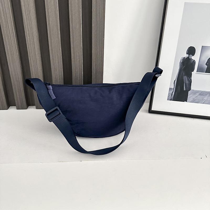 Neue Umhängetasche Vielseitige Unterarmtasche Halbmondtasche Mode Knödeltasche