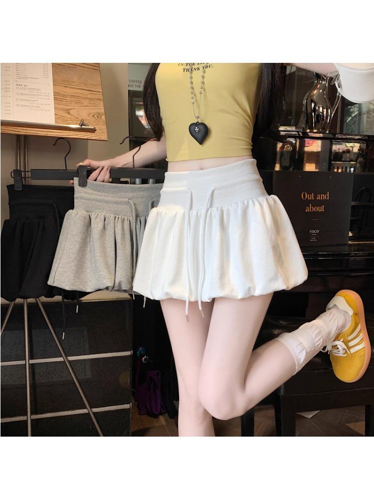 2025 Autumn Black High-Waist A-Line Skirt for Women: Slimming, Fluffy, Elastic Fit