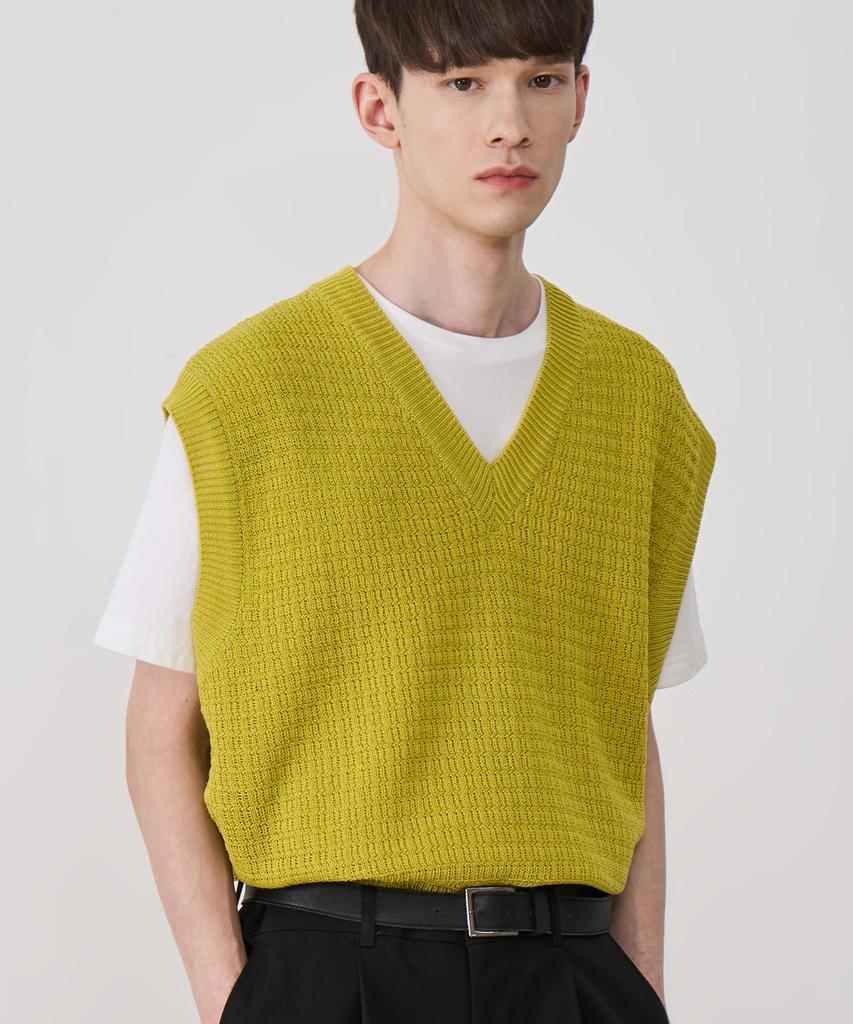 Klor Solid Dimension V-Neck Knit Vest (Yellow Green)
