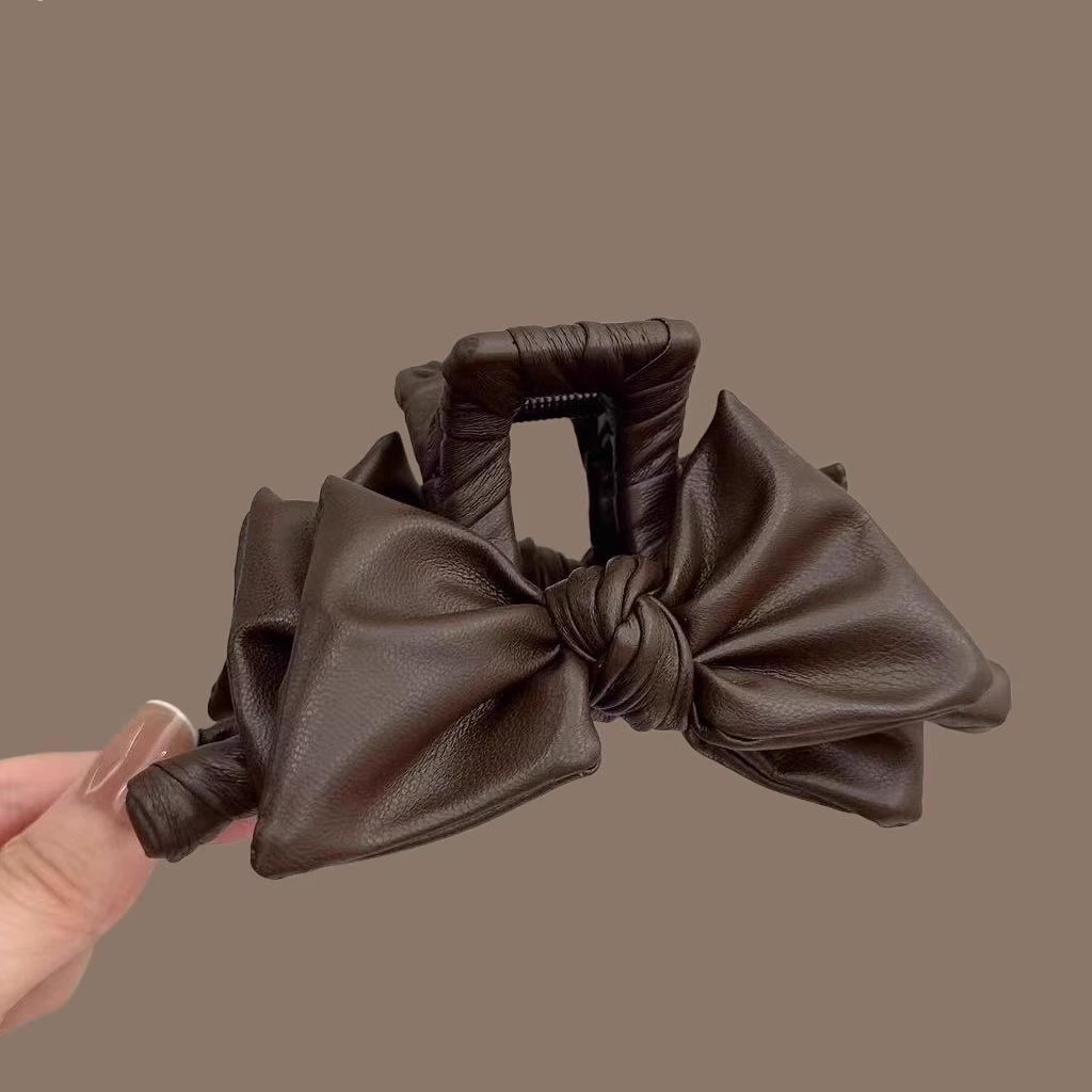 Chic Retro Leather Bow Hair Clip - Elegant, Versatile High-End Accessory