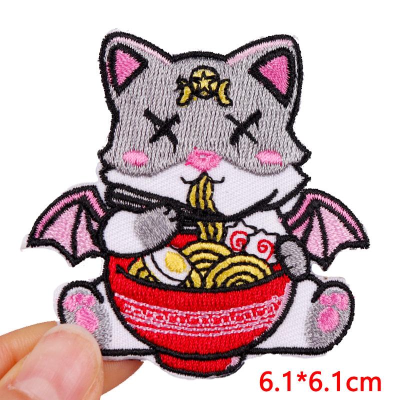 Horror Animal Butterfly Embroidered Patches Bear Cat Shark Patch Iron On Patches For Clothing Thermoadhesive Patches For Clothes