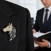 Horse Head Brooch with Sparkling Crystals Rhinestones Animal Shaped Lapel Pin Hat Bag Suit Dress Accessories
