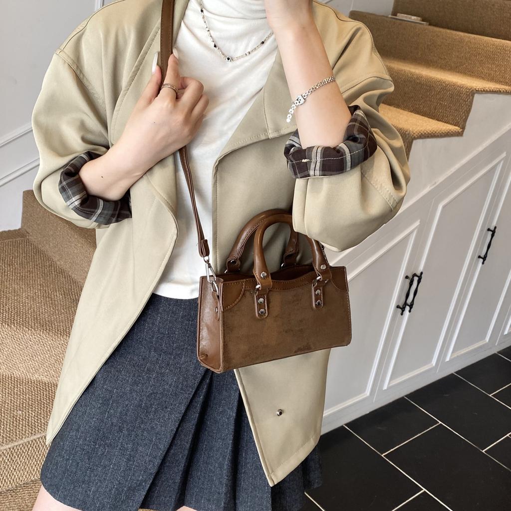 Classic Handbag Women's Bag Vintage Faux Suede Shoulder Crossbody Bag 2025 Autumn Winter Commute Tote Brand Small Squae Bag