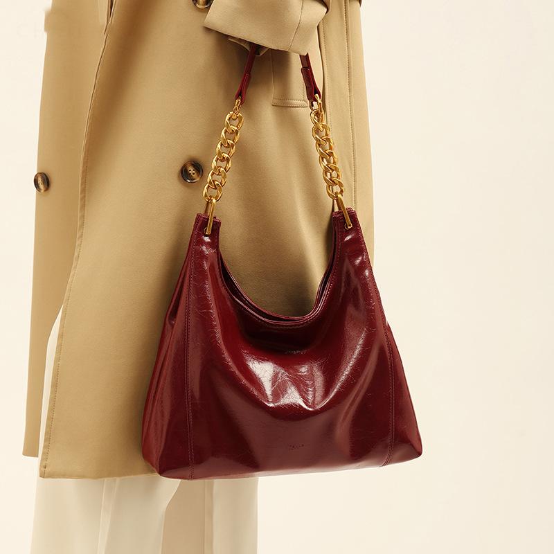 Premium Tote Bag Large Capacity Women's Bag 2025 New Shoulder Armpit Bag Red Wedding Bag Bridal Bag Tide