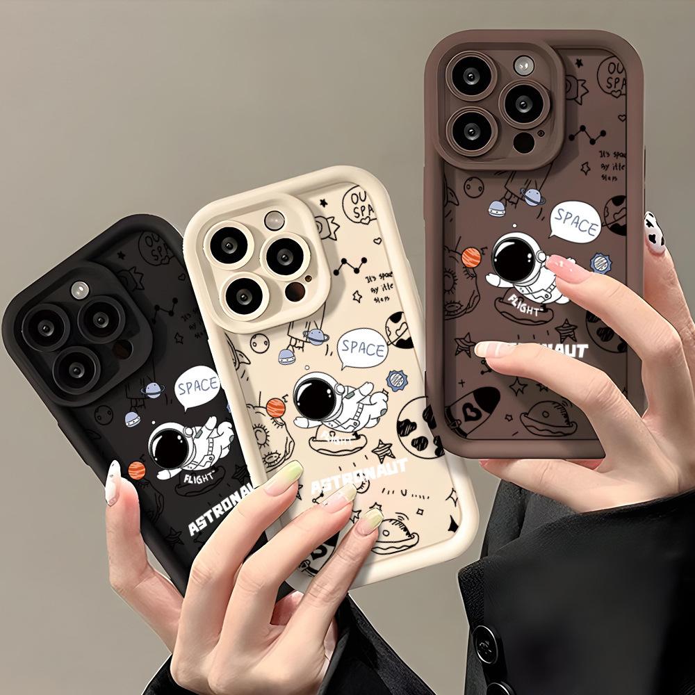 ins Internet celebrity same astronaut mobile phone case Apple 15Pro couple 14 silicone soft case iPhone17 anti-drop