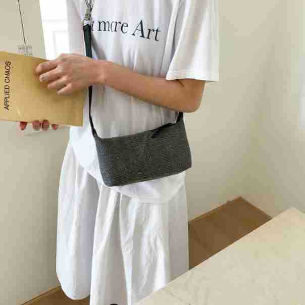 

Summer new portable small bag women s simple commuter armpit bag fashion crossbody pillow bag