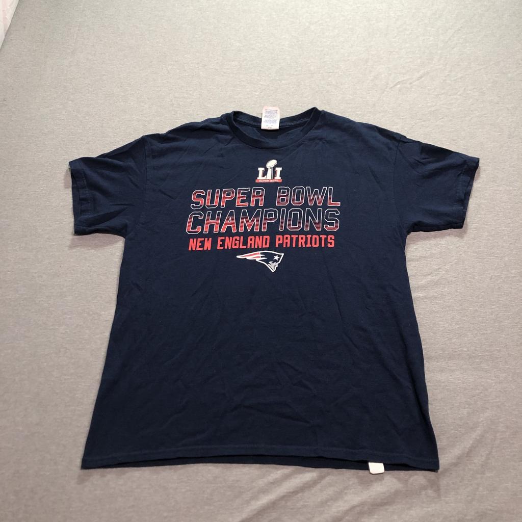 NFL New England Patriots T Shirt Men's XL Super Bowl Champions Football Blue Tee