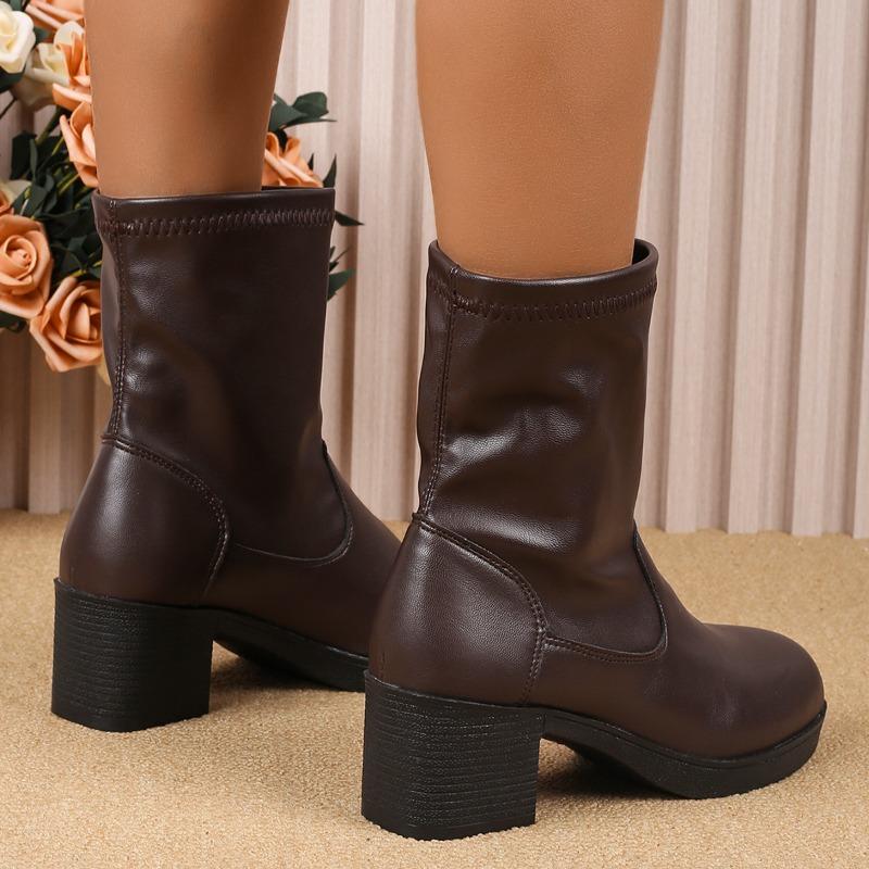 Women's High-heeled Short Boots Autumn and Winter New Large-size Round Head Foot Thick-heeled Women's Leather Boots