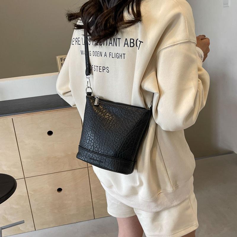 Soft Leather Bag Women's New Versatile Casual Shoulder Messenger Bag Fashion Versatile Bag