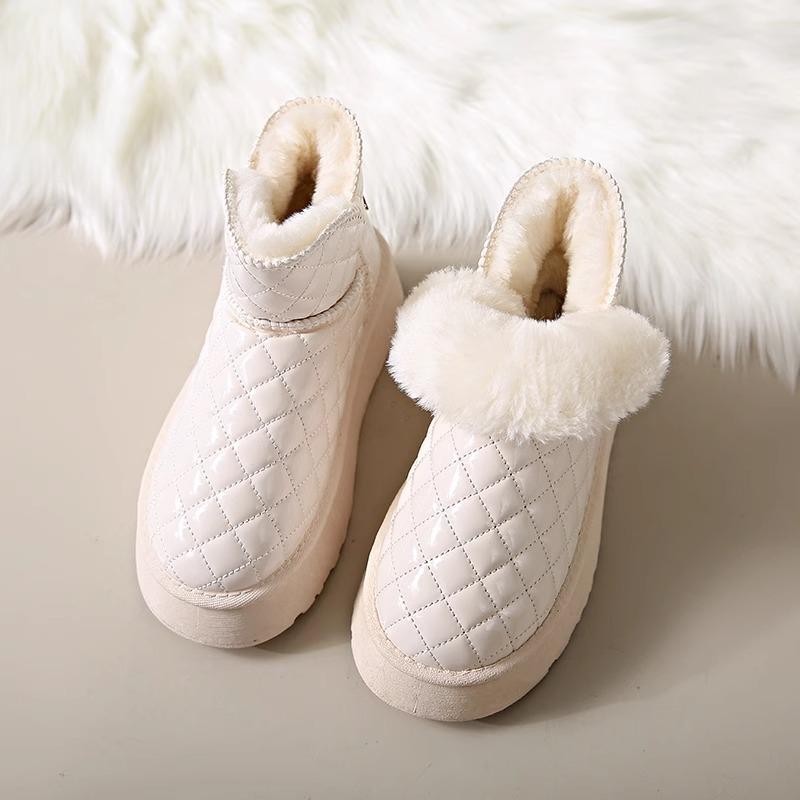 Thick-soled Snow Boots Women's Fur Integrated 2025 New Winter Cotton Boots Piled and Thickened Waterproof and Non-slip Outer Cotton Shoes