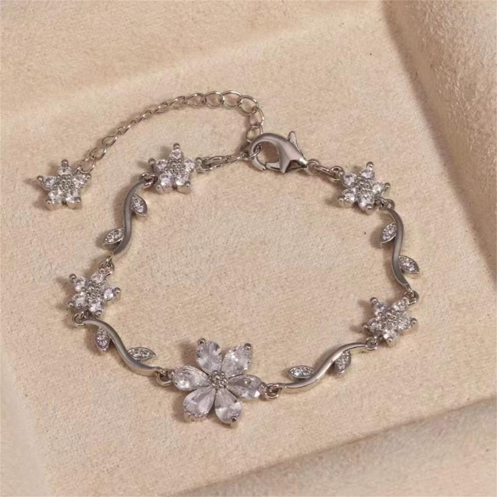 Cute And Flower Butterfly Zircon Copper Bracelet Valentine's Day Gift